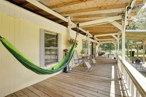 Outdoor Entertainment Areas: Cleveland Cottage