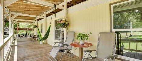 Cottage (3 Bedrooms) | Front of property