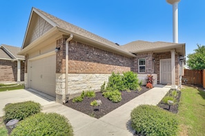 House (3 Bedrooms) | Interior - Pool Access + Private Yard: Family Home in Kyle! (Kyle)