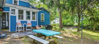 Boat & Unwind! Charming Atwood Lake Farmhouse