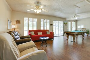 Cottage (2 Bedrooms) | Interior