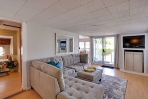 House (3 Bedrooms) | Front of property