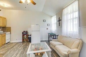 Apartment (1 Bedroom) | Interior