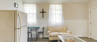 Near Walnut Valley Festival: Convenient Apartment!