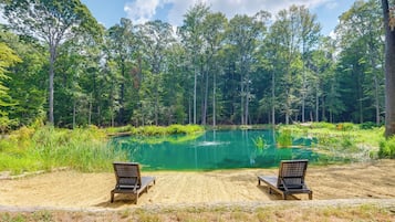 House (2 Bedrooms) | Property grounds