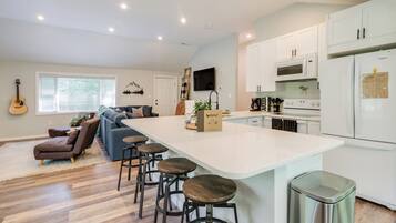 Rumah (2 Bedrooms) | Interior