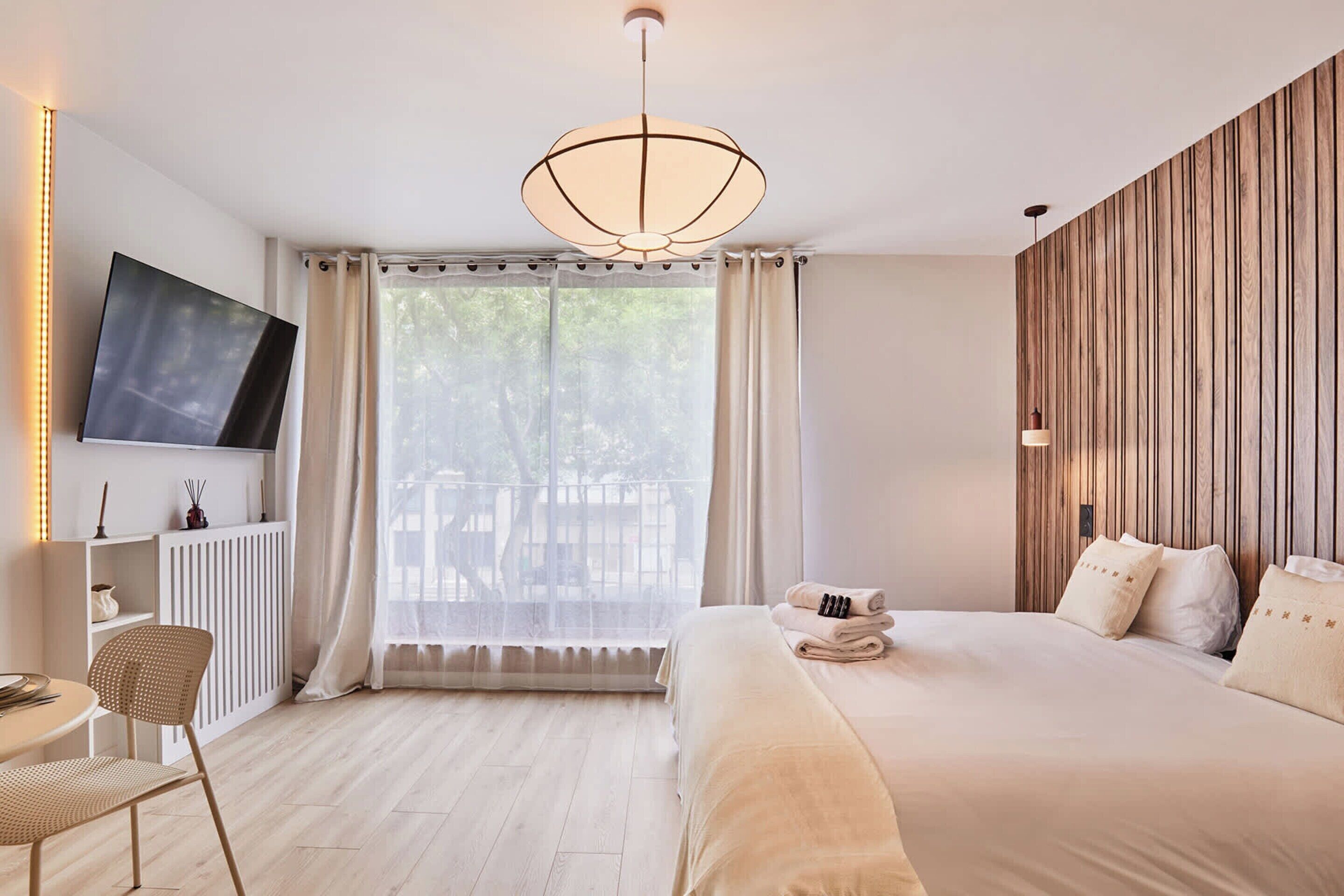 House | 1 bedroom, iron/ironing board, bed sheets