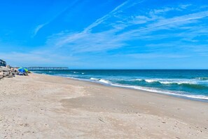 Beach - LOWERED WINTER RATES! Sunskipper Panoramic Ocean Front - 2br oceanfront condo in (Carolina Beach)