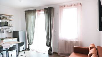 TV