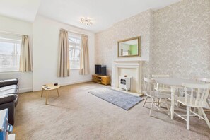 TV, DVD player, offices