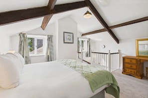 1 bedroom, iron/ironing board, WiFi, bed sheets - Host & Stay | Brackenrigg Cottage (Rothbury)