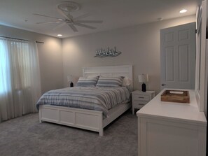 3 habitaciones, escritorio, tabla de planchar con plancha y wifi gratis