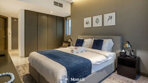 Unclassified image, 3 of 13, button - Stylish Studio in Business Bay With Canal View (Dubai)