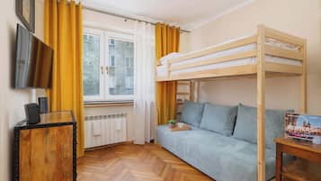 Bügeleisen/Bügelbrett, Reisekinderbett, WLAN, Bettwäsche
