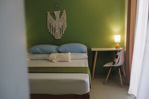 Con stile personalizzato, con arredamento individuale, tende oscuranti