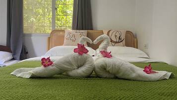 1 bedroom, WiFi, bed sheets