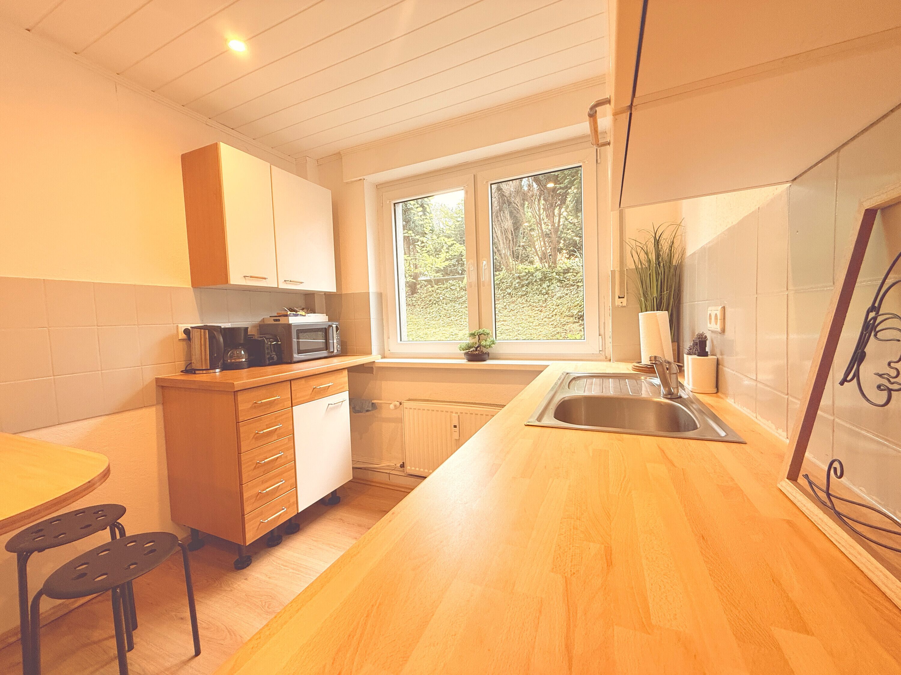 Kühlschrank, Mikrowelle, Ofen, Geschirrspüler