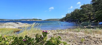 Charming house with kayaks, 300m from the sea on Orust | SE09139