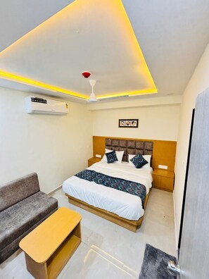 Deluxe Room, City View