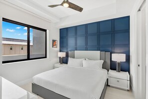 Iron/ironing board, WiFi, bed sheets, wheelchair access