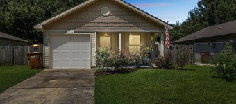 Relaxing Pace Bay House 3 Bedroom Home