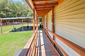 House, 3 Bedrooms | Terrace/patio