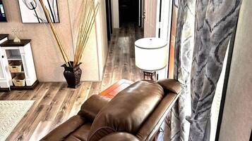 House, 3 Bedrooms | Interior