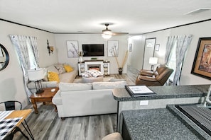 House, 3 Bedrooms | Living area