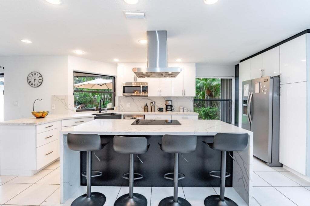 私人廚房 | 電冰箱、烤箱、咖啡機/沖茶器、烤麵包機