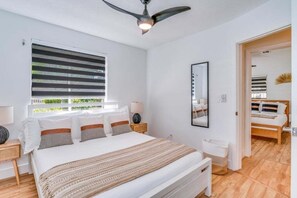 Casa, 4 habitaciones | 4 habitaciones, escritorio y espacio para trabajar con laptop 