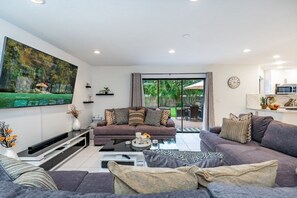 House, Multiple Bedrooms | Living area | Smart TV, streaming services