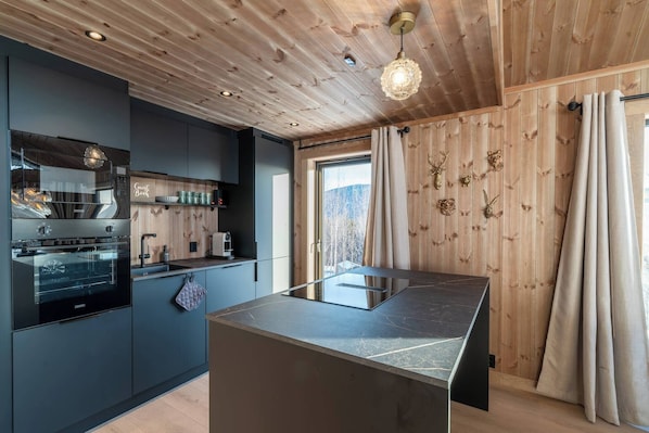 Loft, 5 Bedrooms, Balcony, Lake View | Interior - Spacious Lodge With Sauna, ski Centre (Krodsherad)