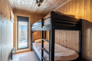 Loftsværelse - 5 soveværelser - balkon - søudsigt | 5 soveværelser