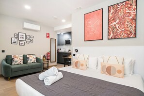 Studio, Ground Floor | Seterika/papan seterika, Wi-fi percuma