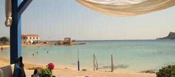 Luxurious 6-bedroom villa with large sea-view balconies, near Monemvasia & Mani