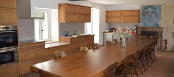 Group gîte for 27 people 1h30 from Paris with reception room