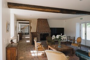Interior - Gîte de la Hallière - Creamery and sheepfold (Digny)
