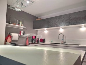 Fridge, microwave, oven, dishwasher