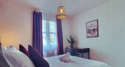 Maison spacieuse calme proche centre-ville parking