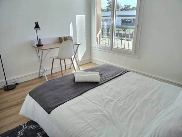 3 bedrooms, iron/ironing board, WiFi