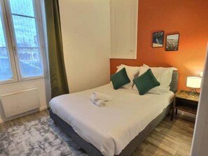 1 غرفة نوم ومكواة/لوح كي وواي فاي