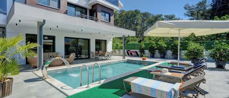 Piscina a l'aire lliure