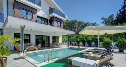 Exquisite 4 Bedroom Villa in Beautiful Gocek