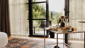 Junior Suite, Garden View