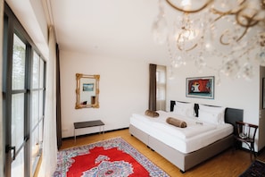 Junior Suite, Garden View | In-room safe, laptop workspace, soundproofing, free WiFi