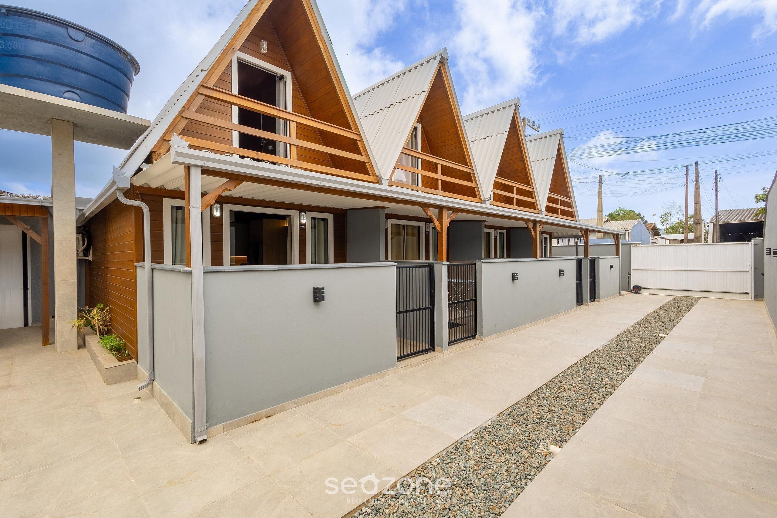 Basic Chalet | Exterior