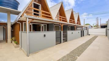 Basic Chalet | Exterior