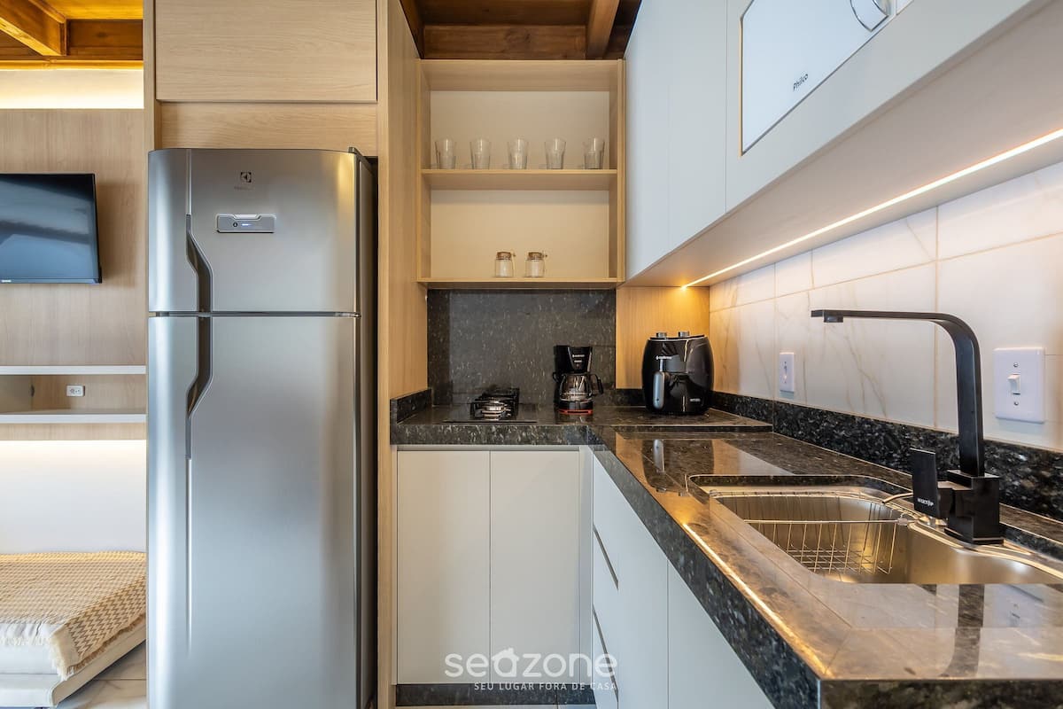 Basic Apartment | Private kitchen