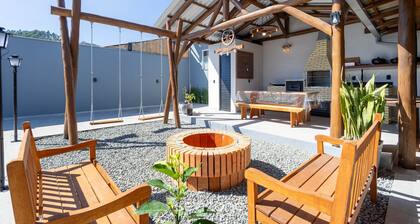 Comfortable and Sophisticated Accommodations Just Minutes From the Beach - VIL