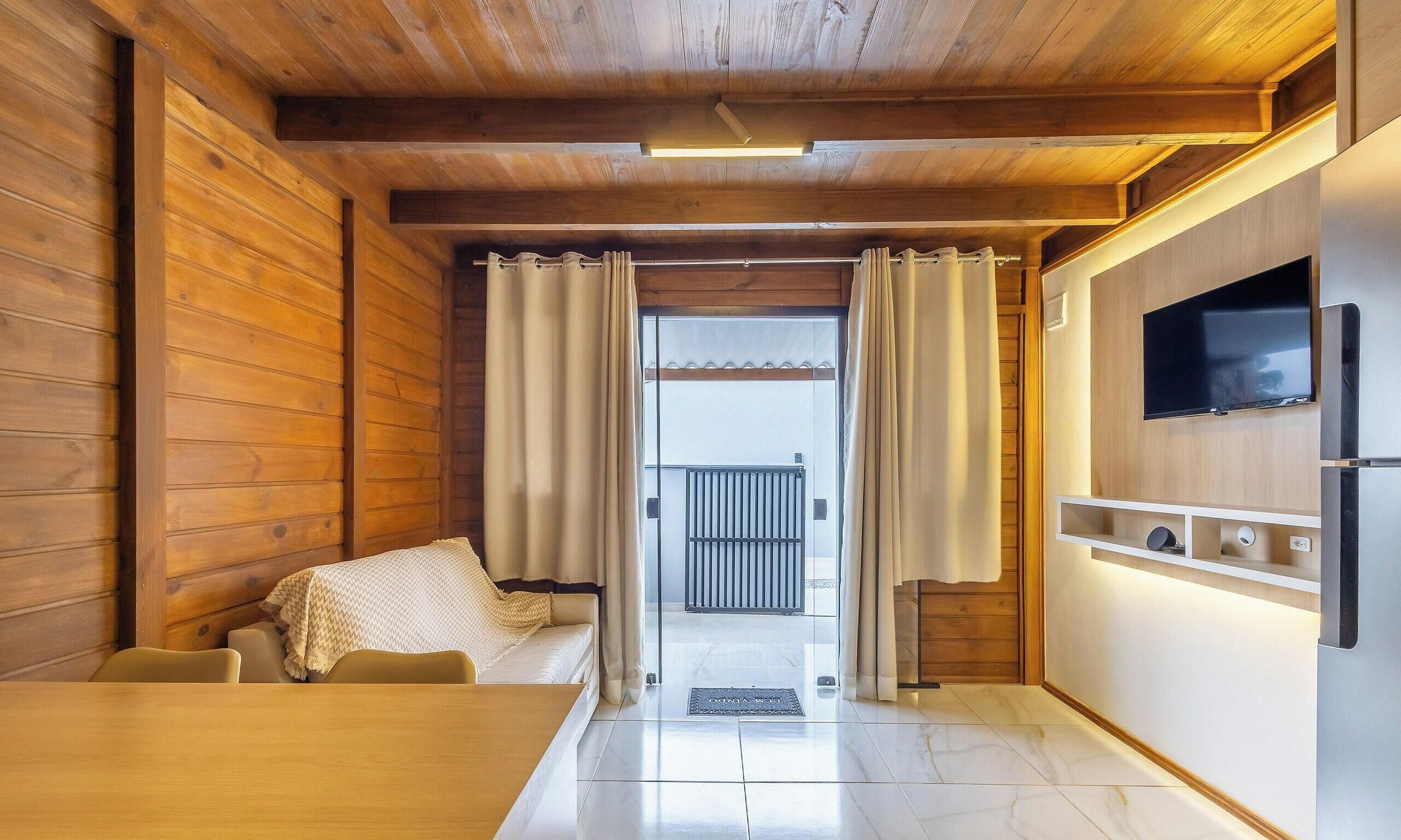 Basic Chalet | Living area